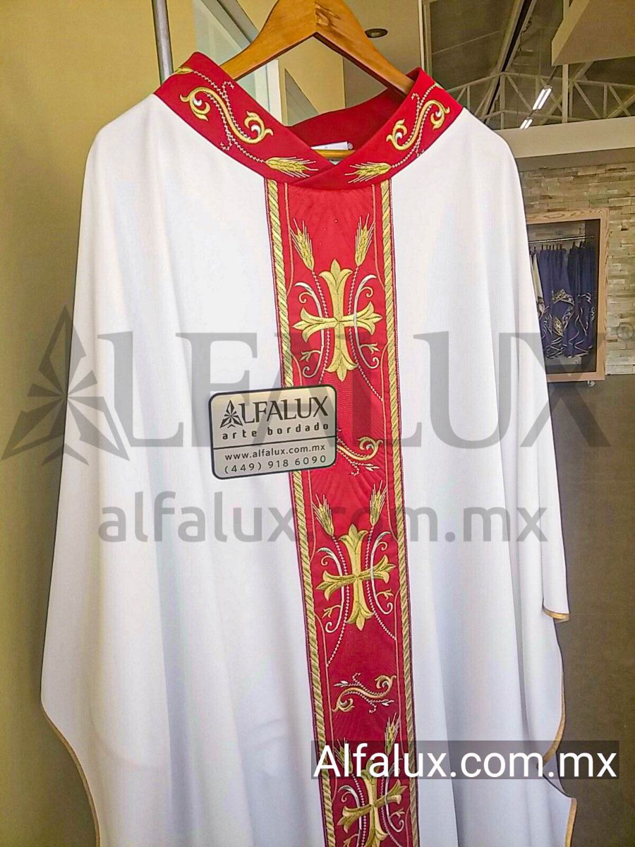 11 CATEDRAL CUERDA Cuello Bordado RojoQuem